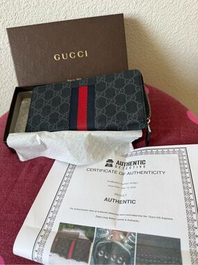 Gucci GG Supreme Web Zip Around Wallet Authenticated